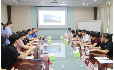 青島大學(xué)黨委常委、副校長(zhǎng)于紅波一行蒞臨寶豐公司調(diào)研